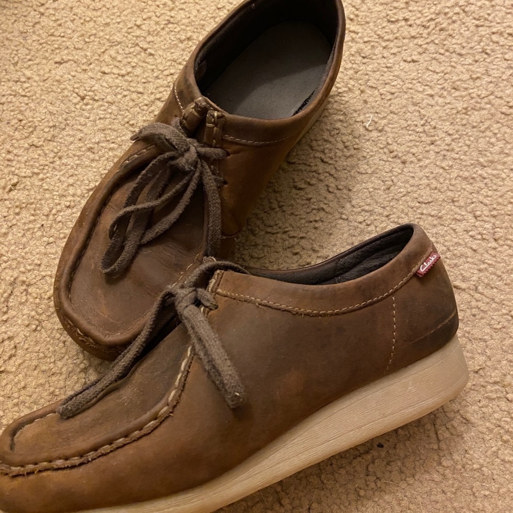 Clark wallabees